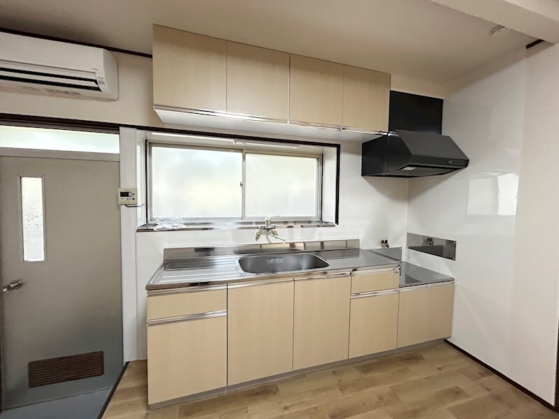  寿台６丁目貸家