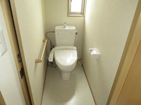  井川城河合貸家