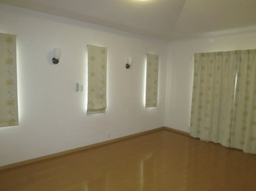  井川城河合貸家