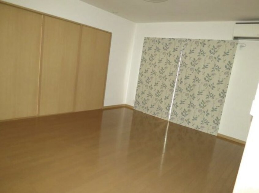  井川城河合貸家