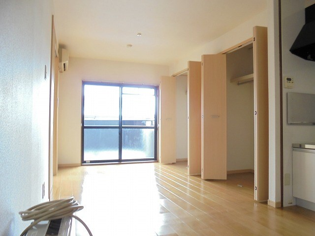 写真は204号室です。（参考） エヴァーグリーン2000