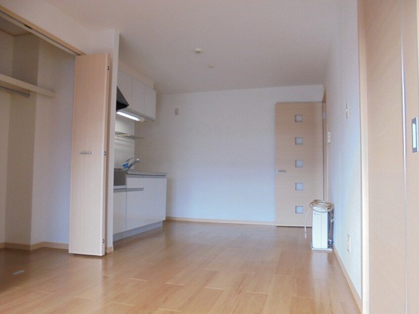 写真は204号室です。（参考） エヴァーグリーン2000