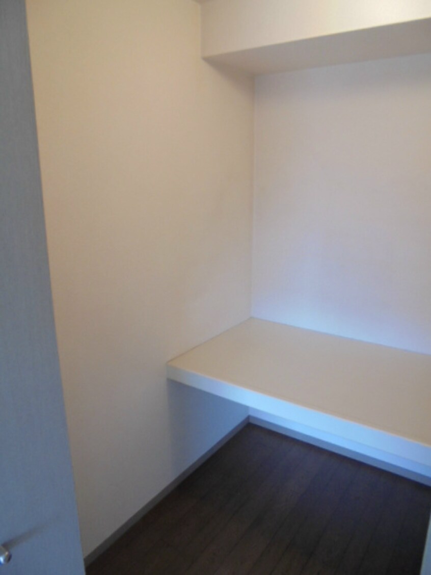 写真は205号室です（参考） コンフォート轟A