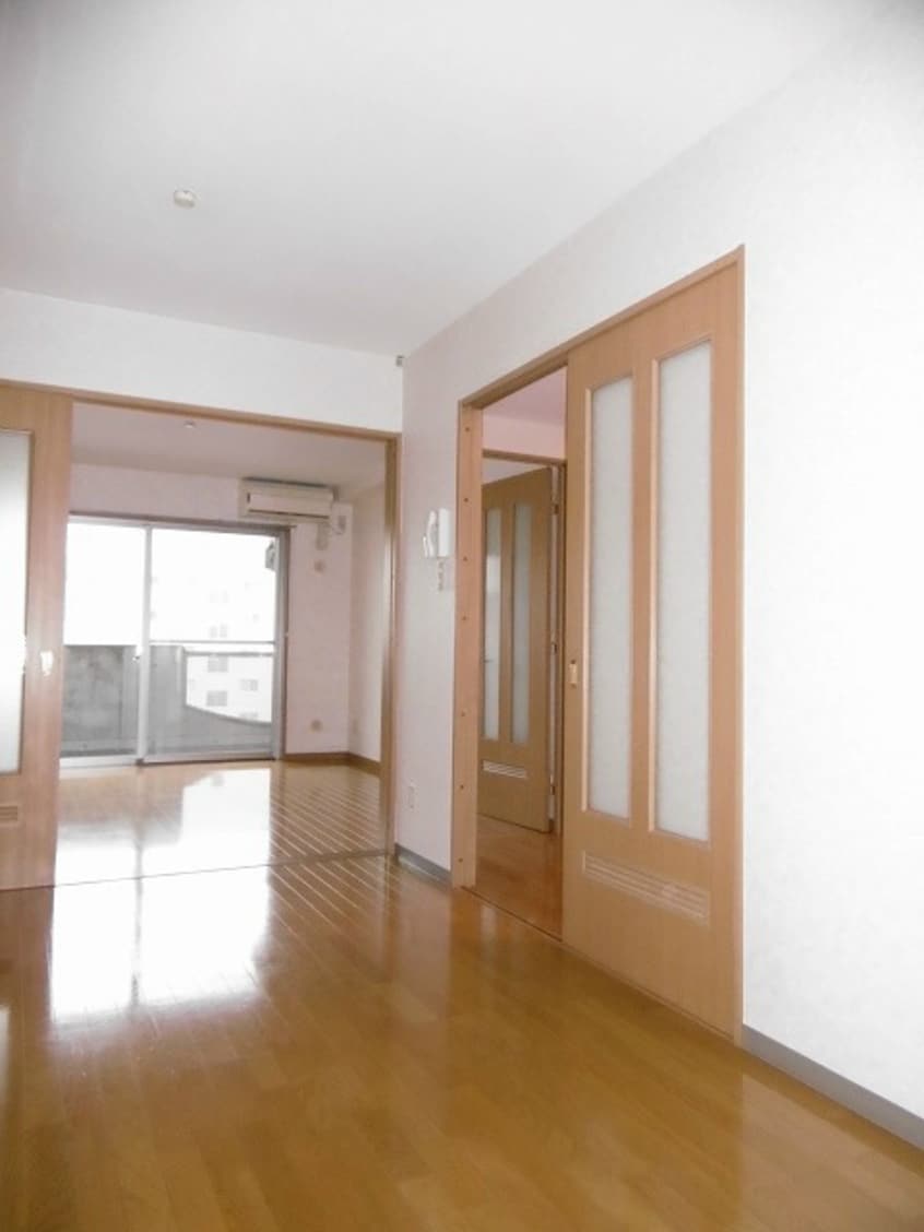 DK～洋室8帖 テルミニ21