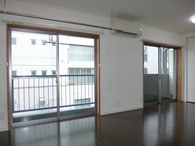 ※写真は　305号室（反転） セゾンＭＫ