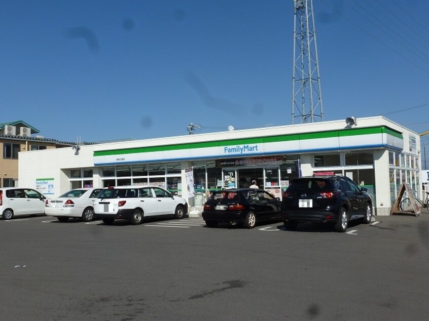 ﾌｧﾐﾘｰﾏｰﾄ 長野大豆島店(コンビニ)まで835m パレスティディオ長野Ａ棟