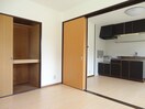※102号室の写真です。（参考） パークコート柳原