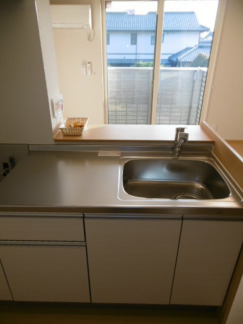 写真は202号室です。（参考） ベル・ラフィーネ