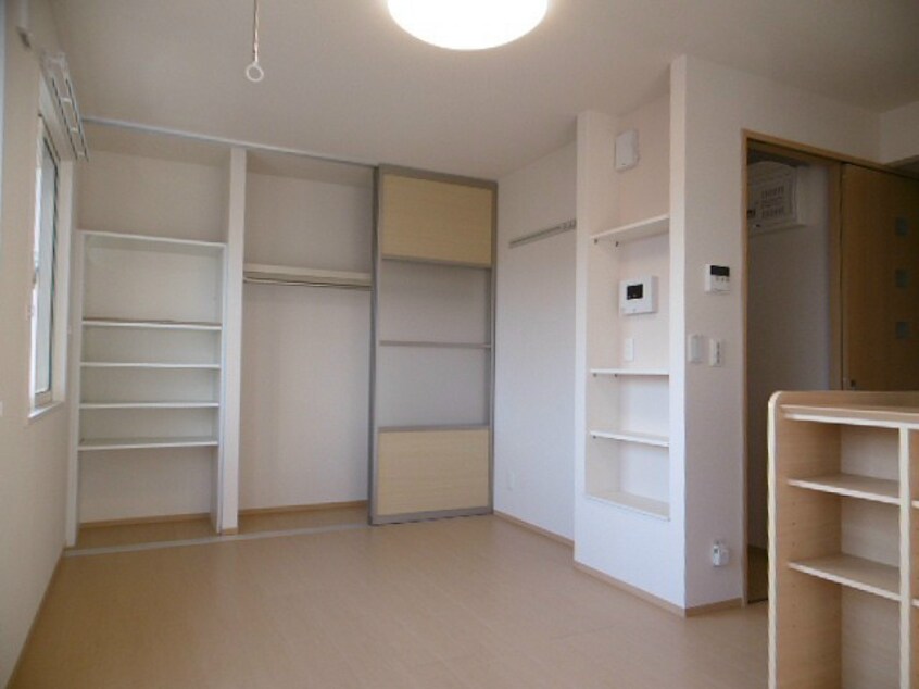 写真は202号室です。（参考） ベル・ラフィーネ