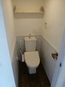 写真は202号室です（参考） カーサ・クリタ