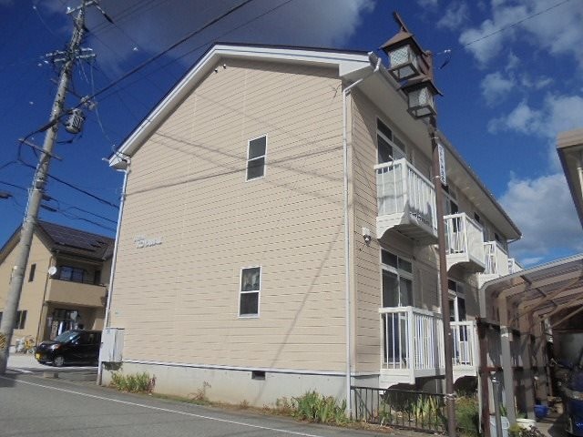  アーバン小山III