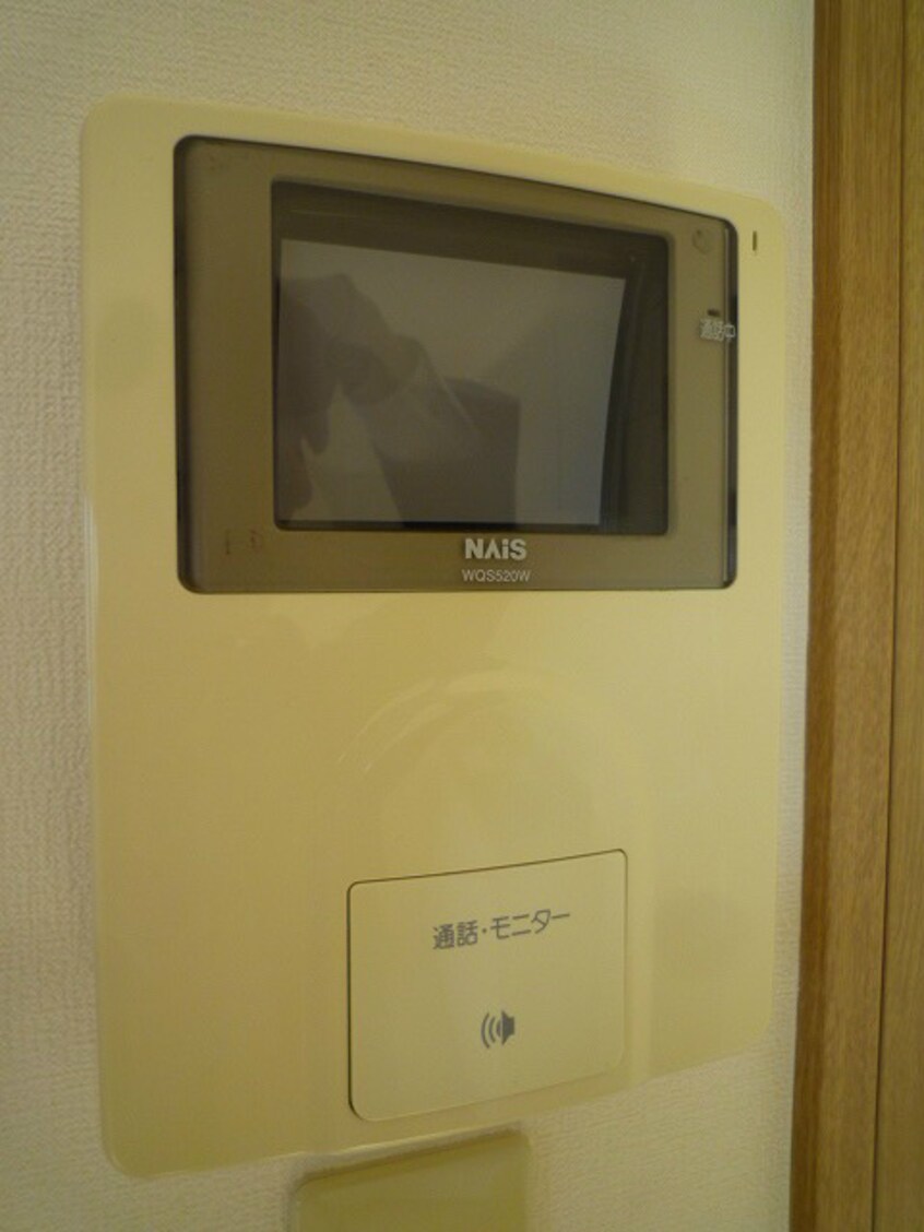 301の写真です（反転）　録画式ＴＶモニターホンへ変更予定 ブレインｅ