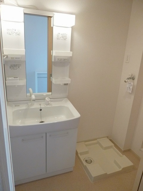 写真は103号室です。（参考） プリムヴェール