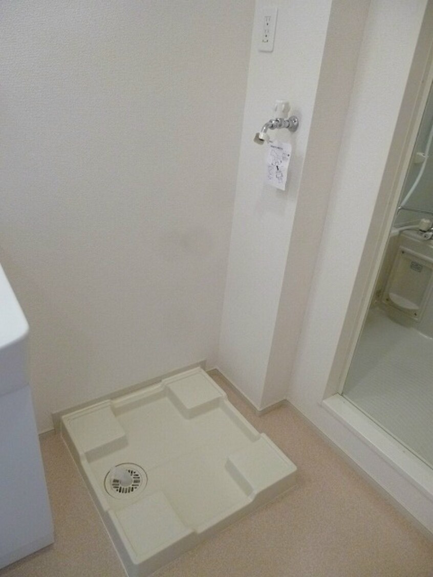 写真は103号室です。（参考） プリムヴェール