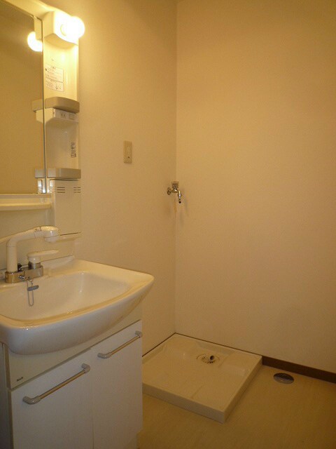 写真は別号室です ドミトリー平林