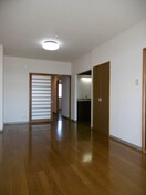 ※写真は別部屋のものです。（参考） 小根山ビル