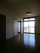 ※写真は別部屋のものです。（参考） 小根山ビル