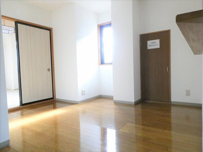 ※別部屋参考写真です。 小根山ビル