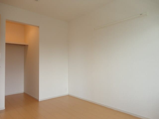 写真は201号室です（参考） プリムローズB