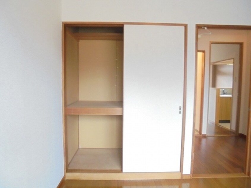 写真は201号室です（参考） グランデージ横文