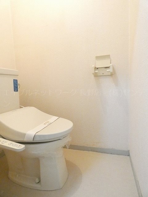 写真は108号室です（参考） アネーロ和田C