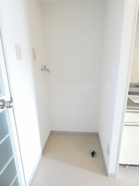 写真は108号室です（参考） アネーロ和田C