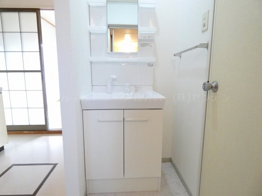 写真は108号室です（参考） アネーロ和田C