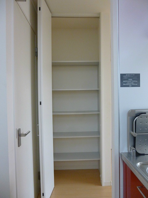 写真は101号室です。（参考） シェリールB棟