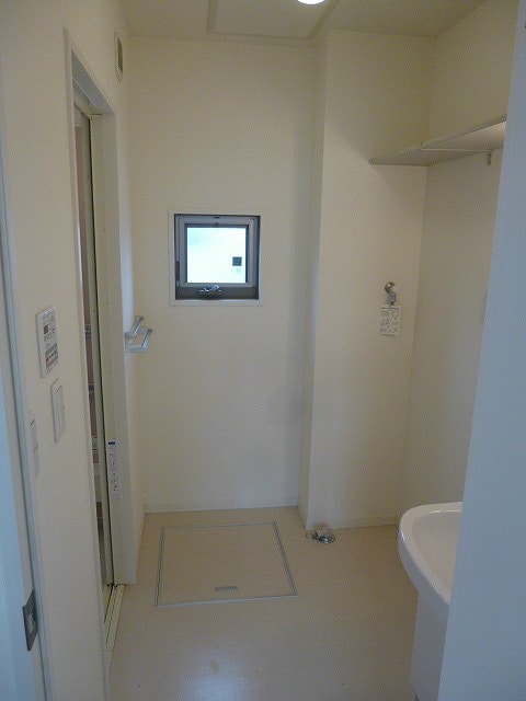 写真は101号室です。（参考） シェリールB棟