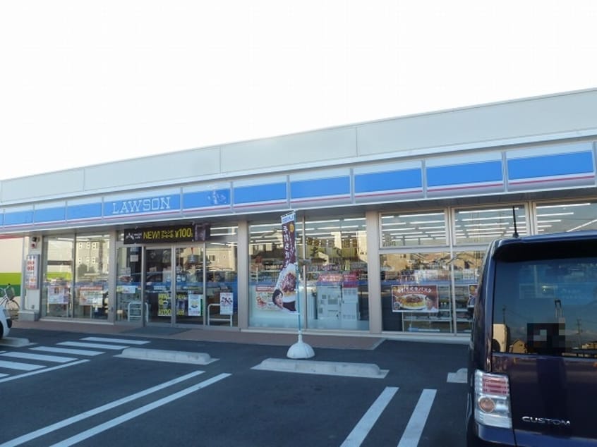 ﾛｰｿﾝ 長野ﾎｸﾄ文化ﾎｰﾙ前店(コンビニ)まで219m B-FLAT