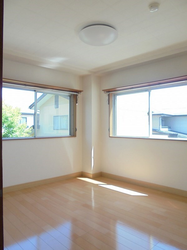 写真は203号室です（参考） ヤングハイツ