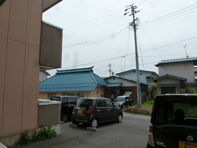  サンルート若里