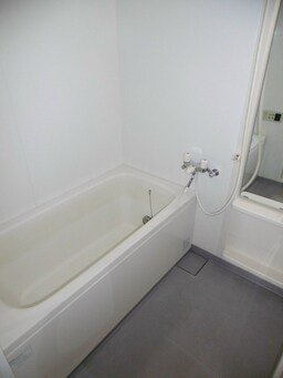 ※写真は　201号室