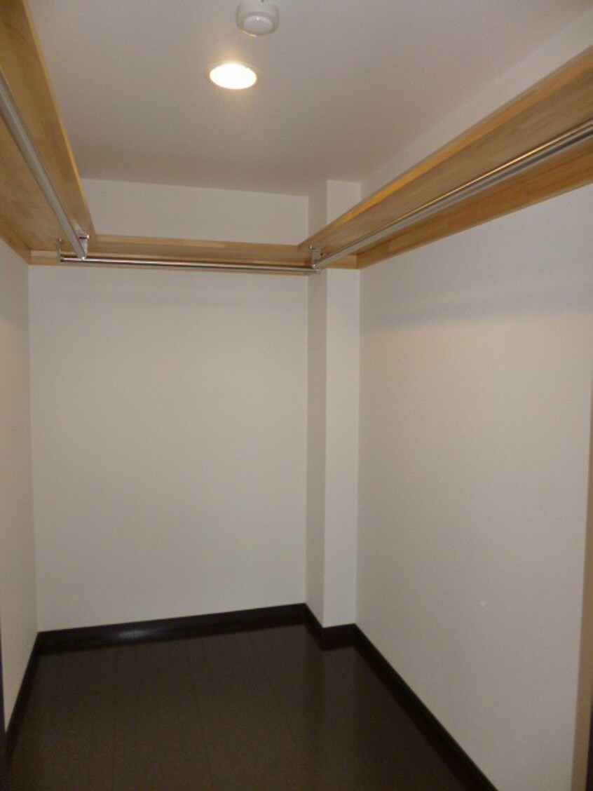 ウォークインクローゼット　　　※写真は5-C号室です。ご参考 ルミエールＭＫ