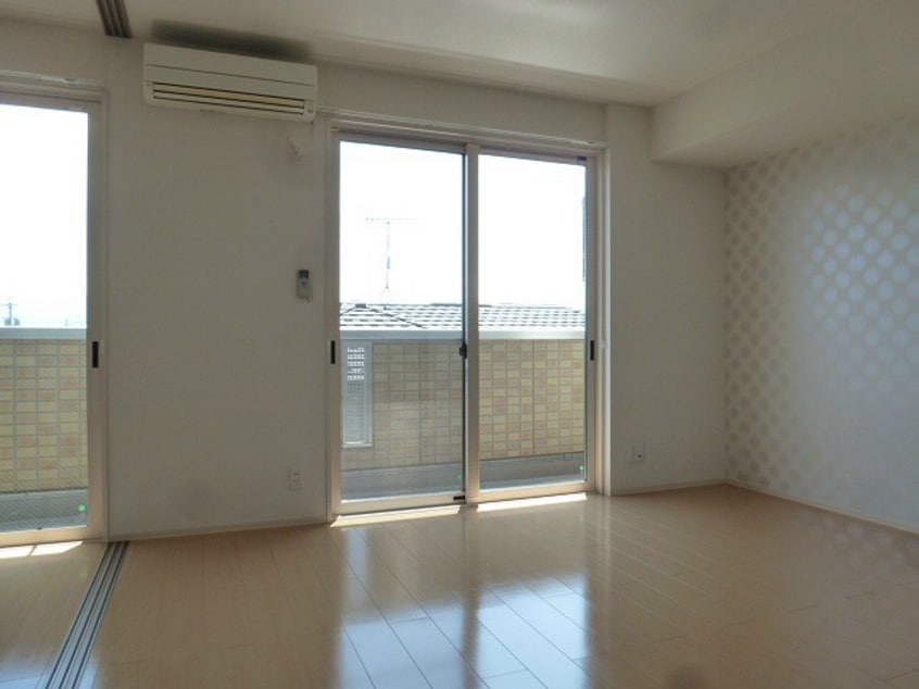 写真は301号室です（参考） フルール・ド・ルージュ