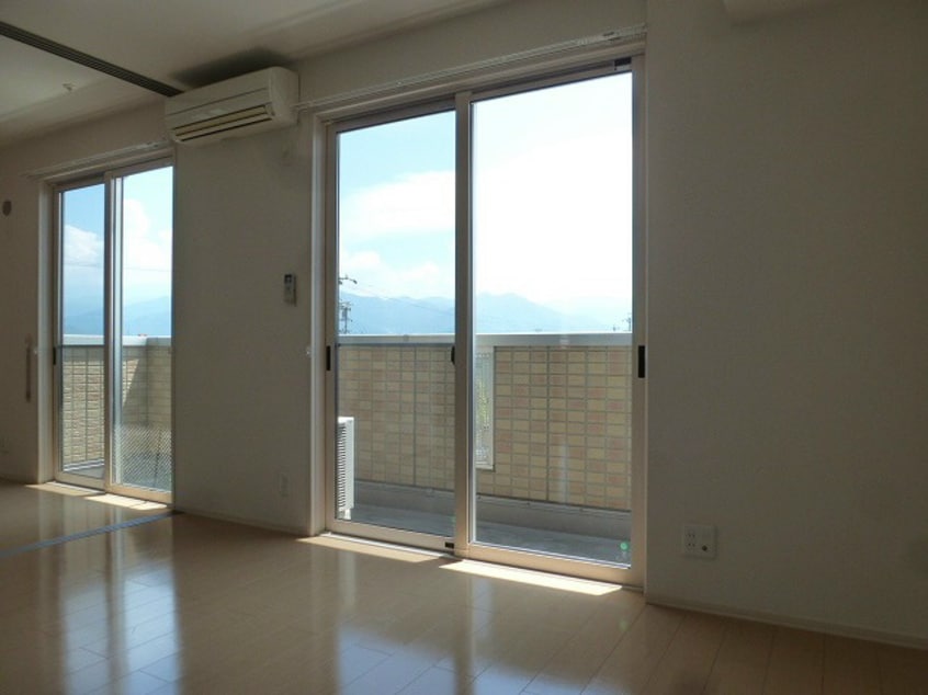 写真は301号室です（参考） フルール・ド・ルージュ