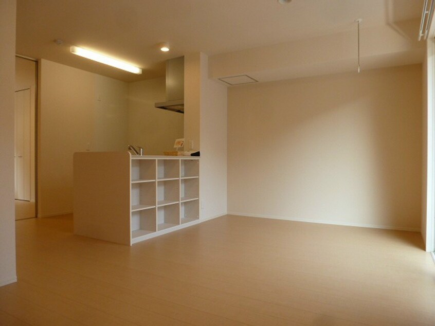 写真は103号室です（参考） ペルソワール高田