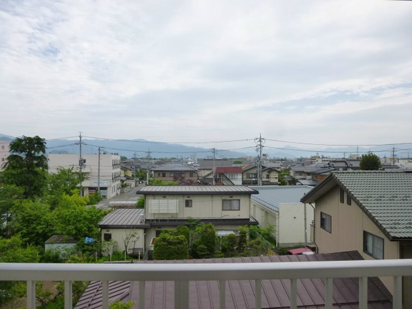 写真は別号室です。 スリーパーシモンズパレス