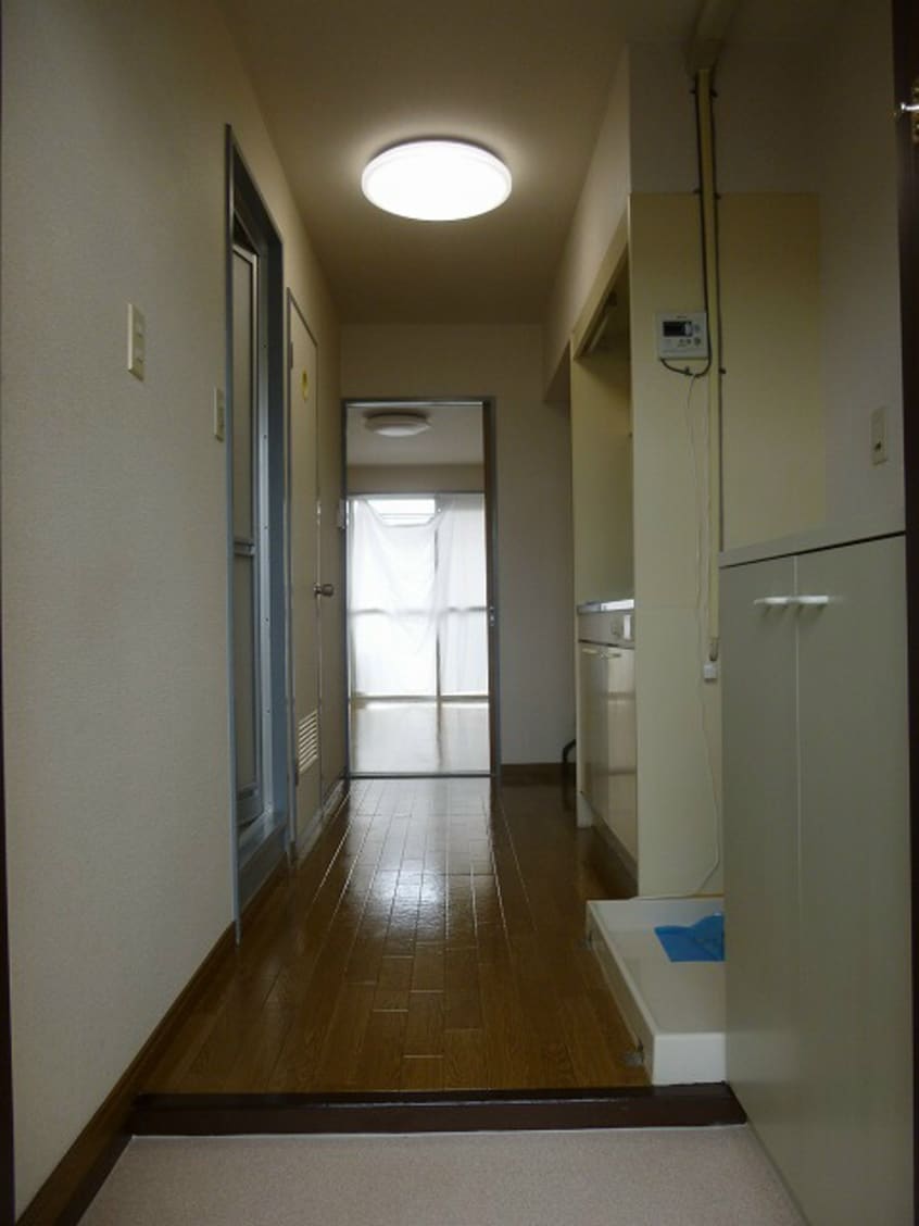 写真は別号室です。 スリーパーシモンズパレス