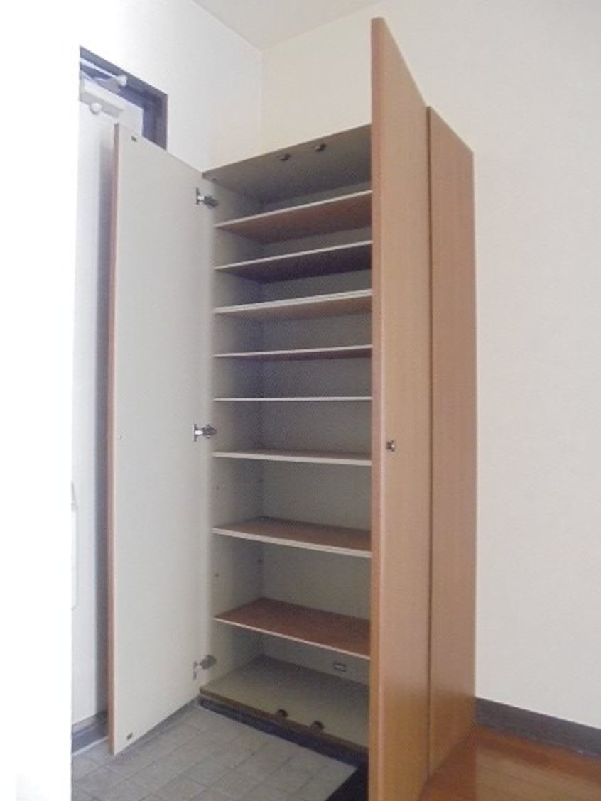  サンレジデンス大向