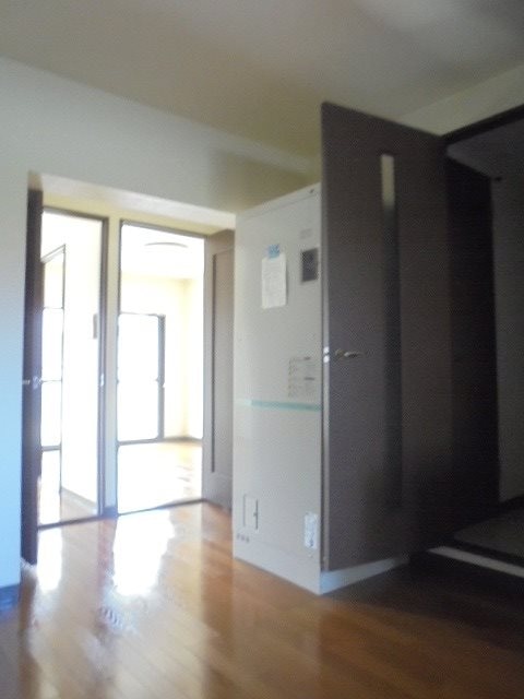  サンレジデンス大向