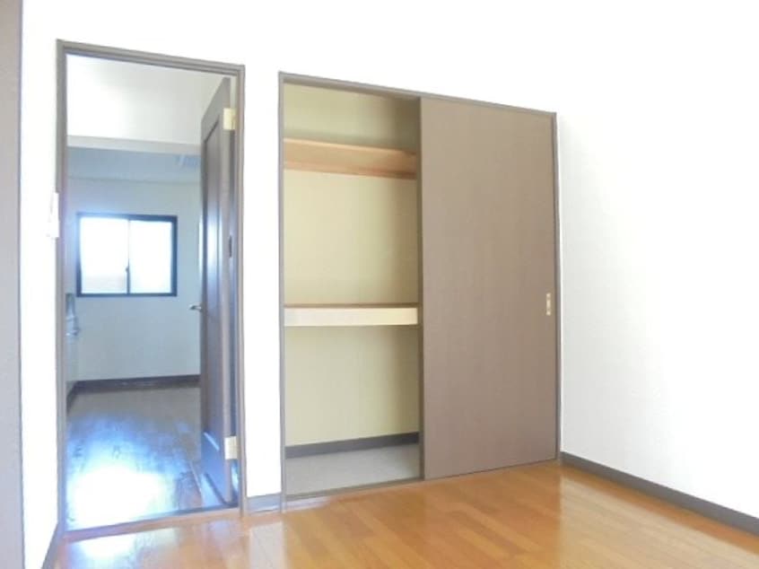  サンレジデンス大向