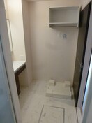 写真は203号室です。（参考） グレイスフル吉田