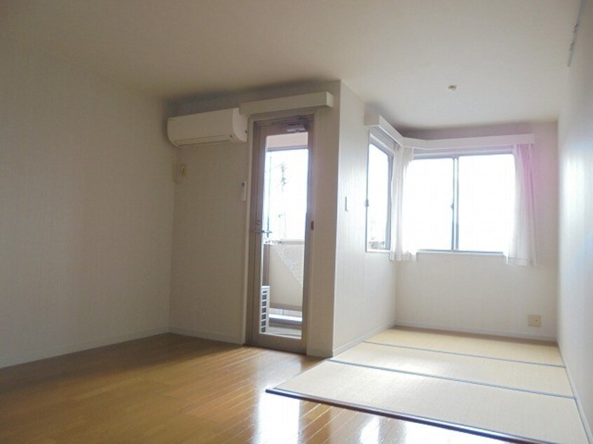 写真は303号室です（参考） ＮＥＷ　ＨＯＵＳＥ・とくなが