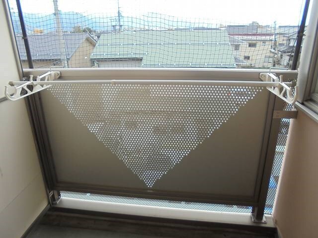 写真は303号室です（参考） ＮＥＷ　ＨＯＵＳＥ・とくなが