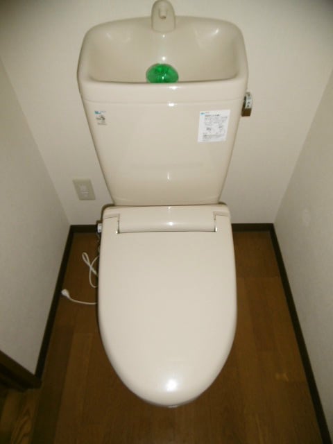 写真は　201号室 メゾン・ハピネスC棟