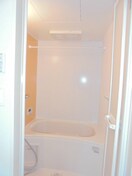 写真は201号室です。（参考） リリーハイツ富竹C