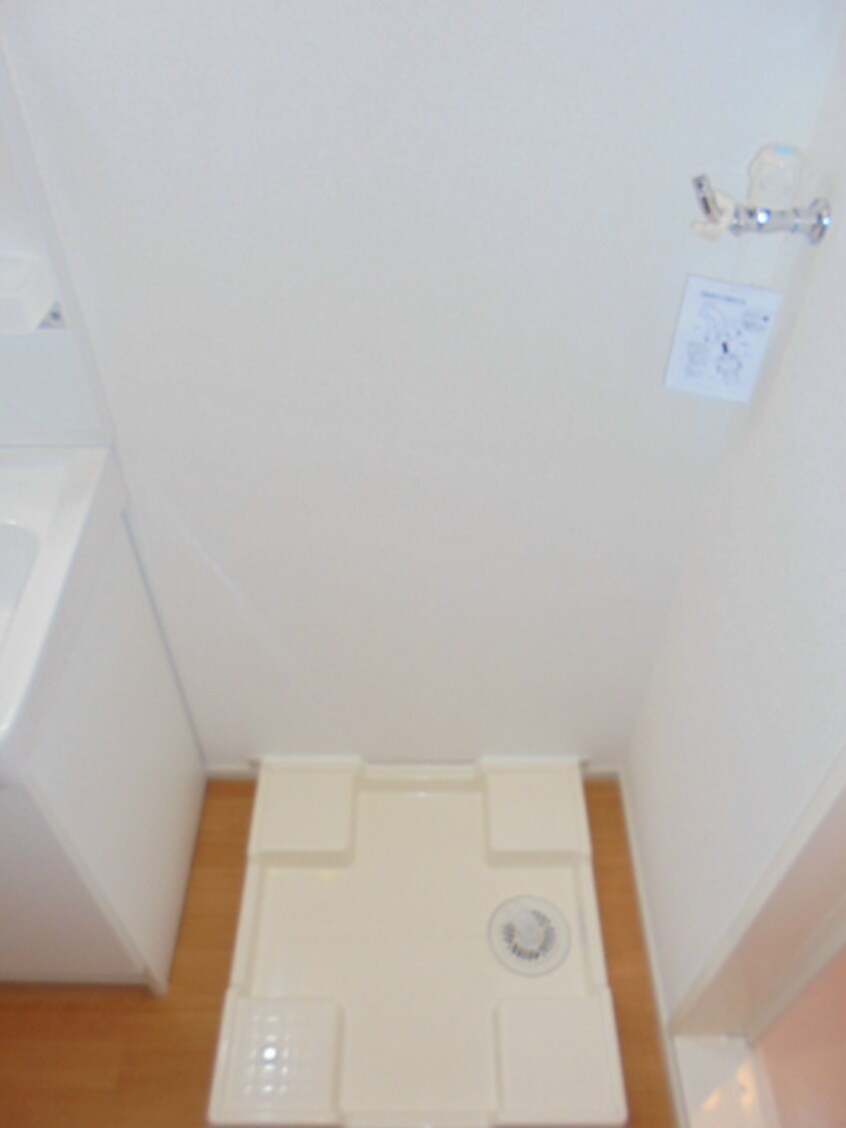 写真は201号室です。（参考） リリーハイツ富竹C