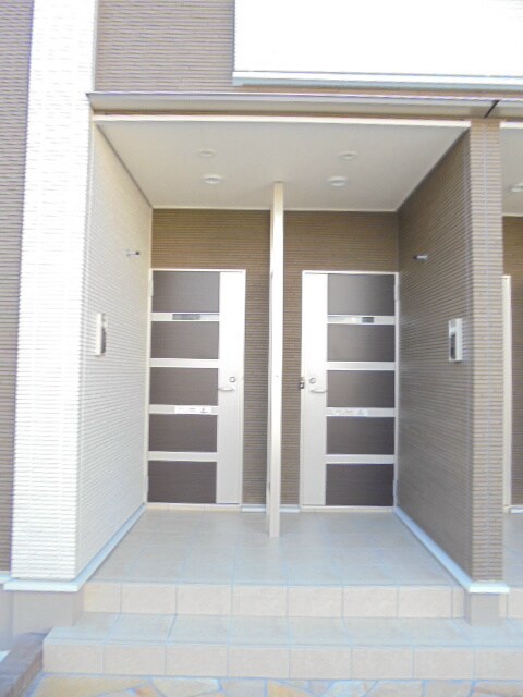 外側から 写真は別号室です。 長野電鉄長野線/朝陽駅 徒歩13分 1階 築9年