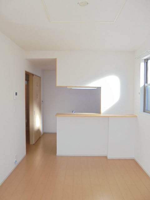 写真は201号室です。（参考） リリーハイツ富竹C